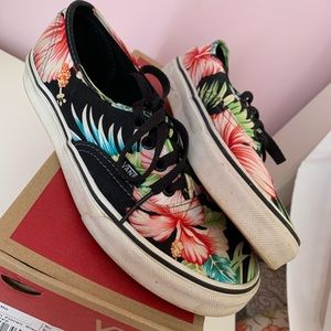 Hawaiian Black Vans